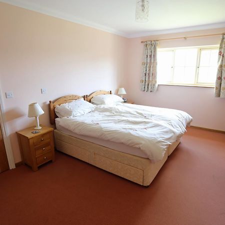 Redlands Farm Bed & Breakfast Stanwick  Экстерьер фото