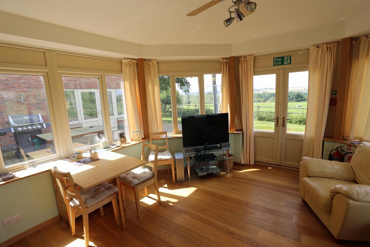 Redlands Farm Bed & Breakfast Stanwick  Экстерьер фото